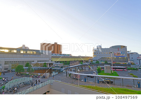 【大阪府】10月・大日駅前の街風景 【大阪府】10月・大日駅前の街風景 108497569