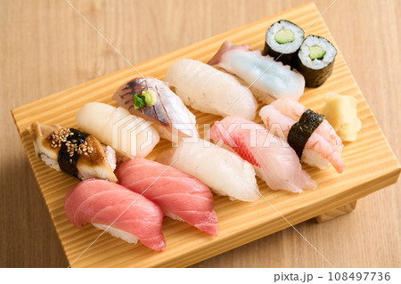握り寿司盛り合わせ 握り寿司盛り合わせ 108497736