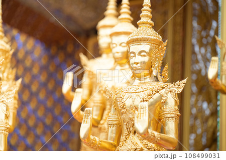 A Lot of Golden Statue standing in the temple A Lot of Golden Statue standing in the temple 108499031