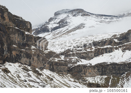 Head of the Ordesa Valley. Head of the Ordesa Valley. 108500161