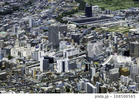 千葉県の船橋駅付近を空撮 千葉県の船橋駅付近を空撮 108500565