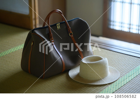 和室の女性 和室の女性 108506582