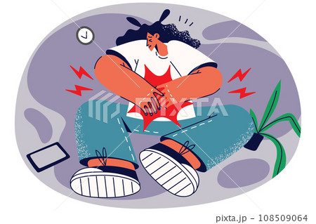 Woman suffer from acute stomachache 108509064