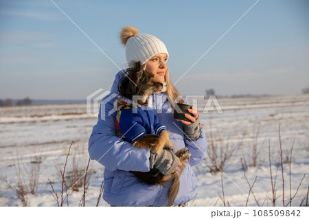 Raising a small puppy requires frequent walks. 108509842