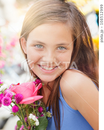 Freshly Picked Selection of Organic Sunflowers on Display at the Farmers Market 108512999