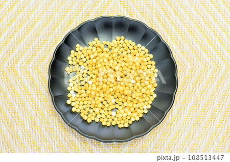 ぶぶあられ 108513447