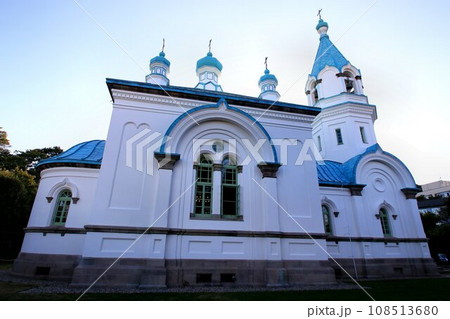 函館山麓に大正5年から建つ… ビザンティン建築・ロシア建築の影響を受けた【聖堂】 108513680