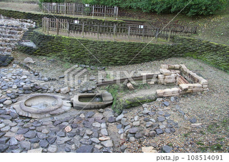 奈良明日香村の石遺跡 108514091