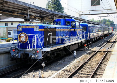 新緑の鬼怒路をプッシュプル列車が行く…DL大樹『PP運転』 108516089