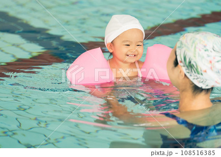 ベビースイミング 108516385