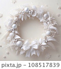 ホワイトクリスマスのリース素材　正方形・SNS用 108517839