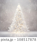 クリスマス背景素材・白いクリスマスツリー　正方形SNS用 108517878