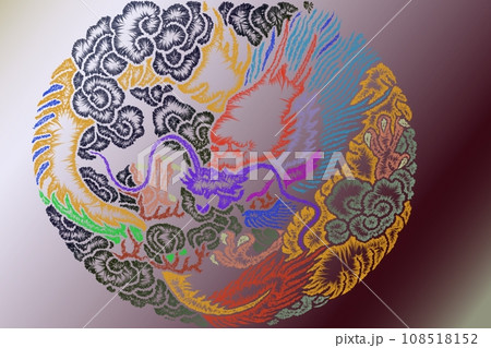 金色の装飾と　干支　ドラゴン 108518152