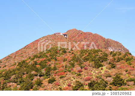 雲仙妙見岳の紅葉 108520982