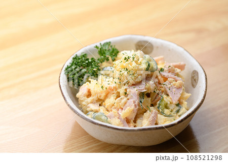 じゃが芋料理の定番 ポテトサラダ じゃが芋料理の定番 ポテトサラダ 108521298