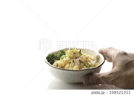 じゃが芋料理の定番 ポテトサラダ じゃが芋料理の定番 ポテトサラダ 108521311