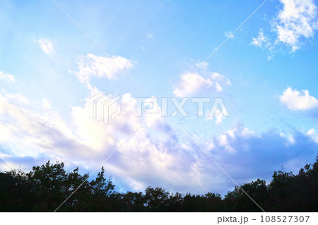 青空と雲イメージ 青空と雲イメージ 108527307