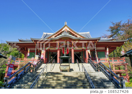 江戸最初山手七福神　恵比寿神は、目黒区の瀧泉寺（りゅうせんじ）（目黒不動）　 108527426