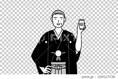 A senior man wearing a crested hakama who uses a smartphone at work, at a New Year's shrine visit, or at a wedding 108527536