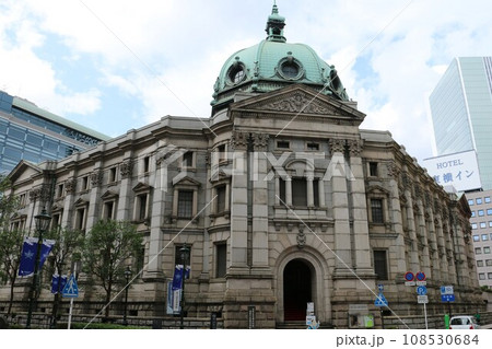 横浜の近代化を象徴する旧横浜正金銀行本店本館 108530684