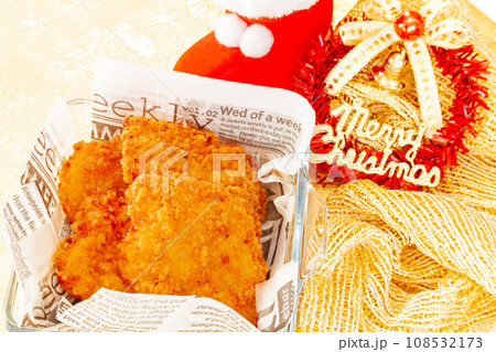 クリスマスイメージ・フライドチキン クリスマスイメージ・フライドチキン 108532173