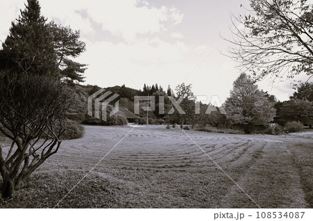 秋の遠野ふるさと村 108534087