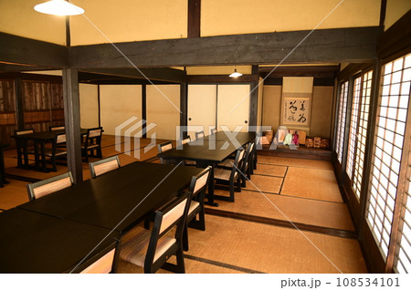 秋の遠野ふるさと村 108534101