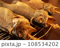 ニジマスの燻製 108534202
