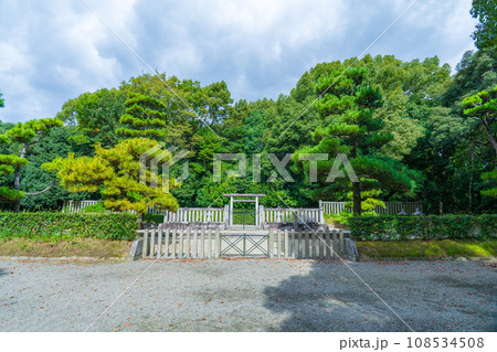 奈良県橿原市 第二代綏靖天皇 桃花鳥田丘上陵 奈良県橿原市 第二代綏靖天皇 桃花鳥田丘上陵 108534508