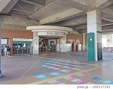 福岡県北九州市のJR九州鹿児島本線スペースワールド駅 108537195