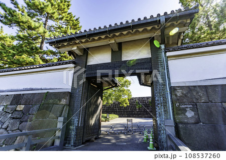 東京北の丸公園　北桔橋門　東京都千代田区 108537260