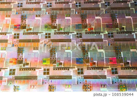 Silicon wafer for manufacturing semiconductor of integrated circuit. 108539044