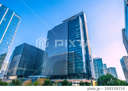 日本の横浜都市景観 2024年春開業予定の横浜シンフォステージや新高島駅周辺のオフィスビル群など 108539158