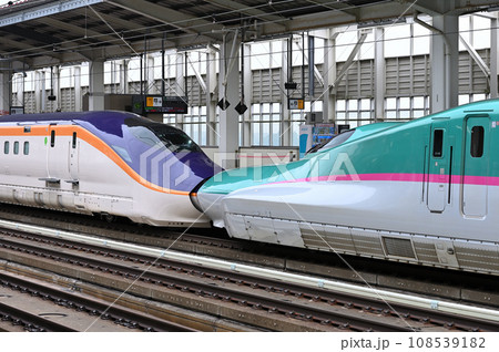 山形新幹線の新型車両のE8系新幹線 山形新幹線の新型車両のE8系新幹線 108539182