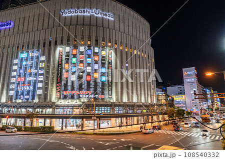 【大阪】ヨドバシ梅田周辺の夜景【都市風景】 108540332