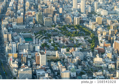 【大阪都市風景】あべのハルカス 展望台からの眺望 四天王寺周辺【ハルカス300】 【大阪都市風景】あべのハルカス 展望台からの眺望 四天王寺周辺【ハルカス300】 108541028
