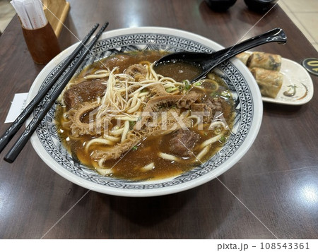台北市の牛肉麺 台北市の牛肉麺 108543361