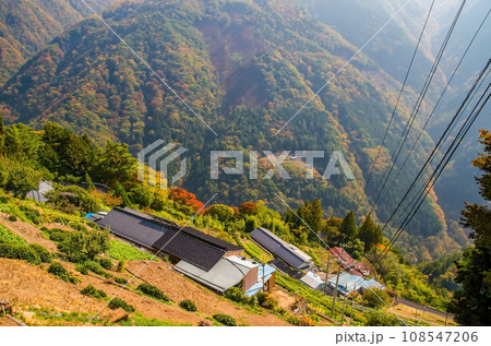 《長野県飯田市》日本のチロル「下栗の里」農村風景 《長野県飯田市》日本のチロル「下栗の里」農村風景 108547206