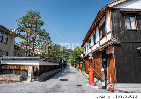 近江商人の町　近江八幡市新町通り 108550013