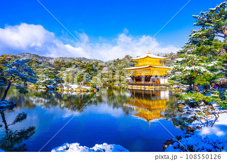 雪化粧した金閣寺 雪化粧した金閣寺 108550126