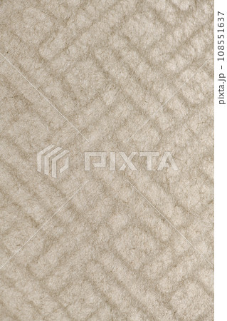 和紙重ねによるユニークな模様の背景素材 108551637