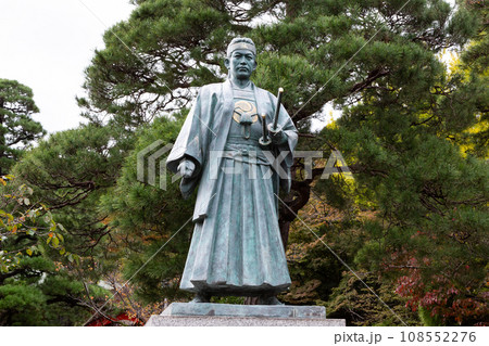 高幡山明王院金剛寺 土方歳三像 東京都日野市 高幡山明王院金剛寺 土方歳三像 東京都日野市 108552276