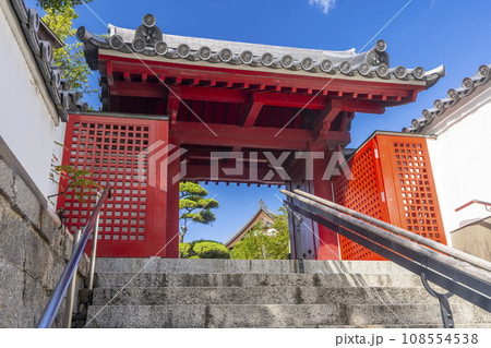 一心寺　南門（大阪府大阪市天王寺区逢阪） 108554538