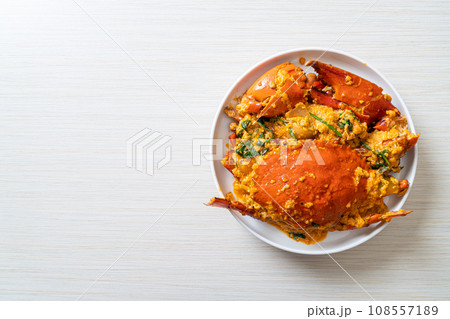 Stir Fried Crab with Curry Powder 108557189
