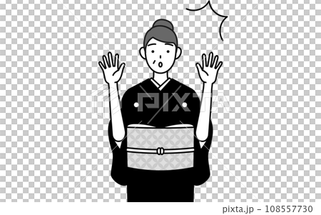 A senior woman in a kimono who raises her hand in surprise, at a New Year's shrine visit, a wedding, etc. 108557730