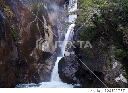 昇仙峡・仙娥滝（山梨県） 108563777
