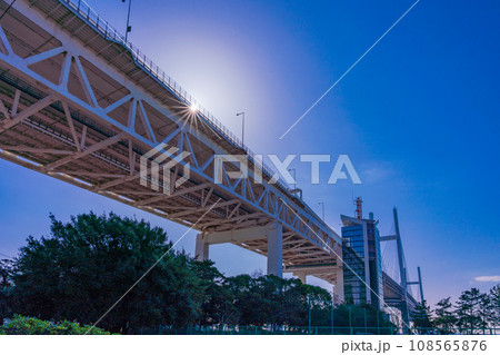 (神奈川県)横浜ベイブリッジ・スカイウォーク (神奈川県)横浜ベイブリッジ・スカイウォーク 108565876