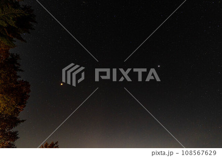 【月素材】月食【長野県】 【月素材】月食【長野県】 108567629