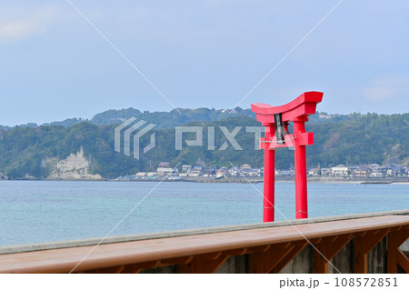 勝浦湾の眺望　千葉県　勝浦市　房総半島　高磯公園 108572851
