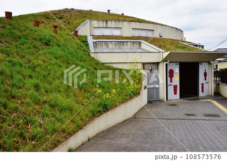 埼玉県行田市 さきたま古墳公園の将軍山古墳展示館 埼玉県行田市 さきたま古墳公園の将軍山古墳展示館 108573576
